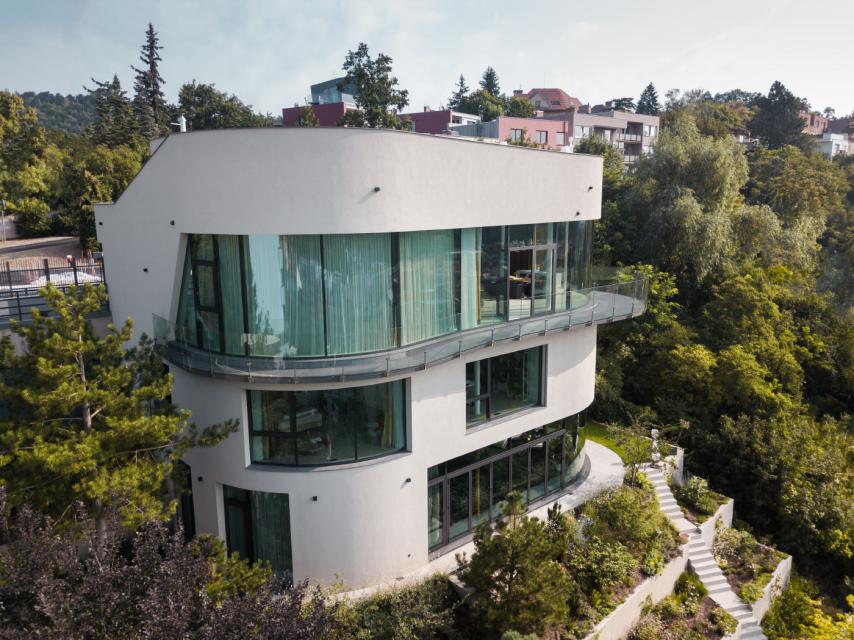 Objektové prosklené konstrukce - reference 3820