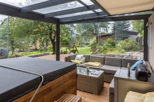 2016-Současnost 2441